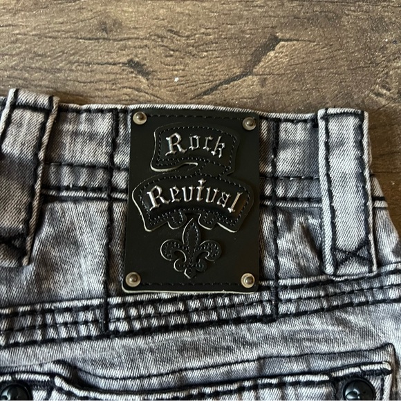 Rock Revival Men's Mike Biker Grey Wash Denim Jeans Size 30x32 - Picture 4 of 11